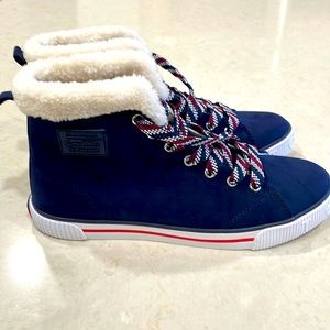NEW!! Tommy Hilfiger High Top Shoes, Sz 7, Cute!!!